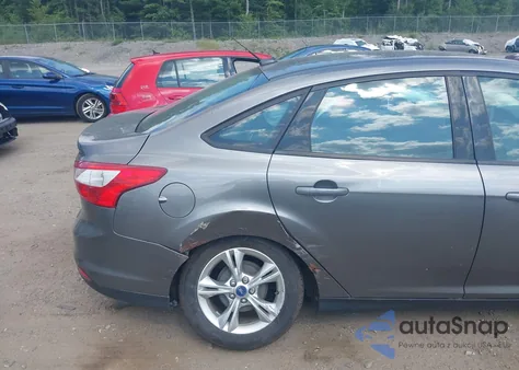 2014 Ford Focus Se z USA, uszkodzony, nr VIN 1FADP3F29EL151812
